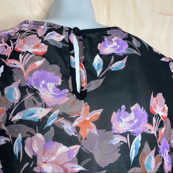 Small Bar III Floral Sheer Blouse - Picture 5 of 6